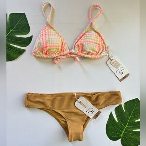 🔶Billabong Pretty in Plaid Top & Sunbound Hawaii Bottoms🔶
